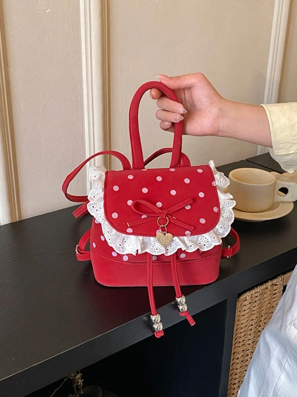 Chic Carryalls bag size